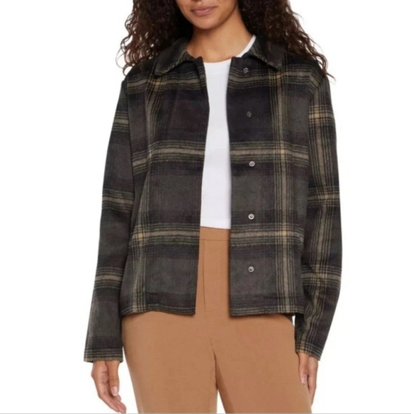 Banana Republic Jackets & Blazers - Banana Republic Black Plaid Utility Jacket